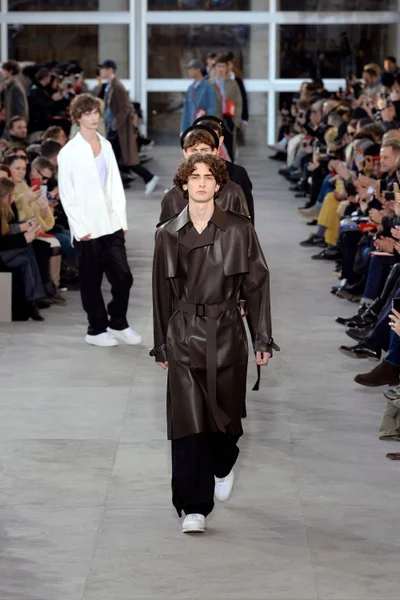 Look 41
